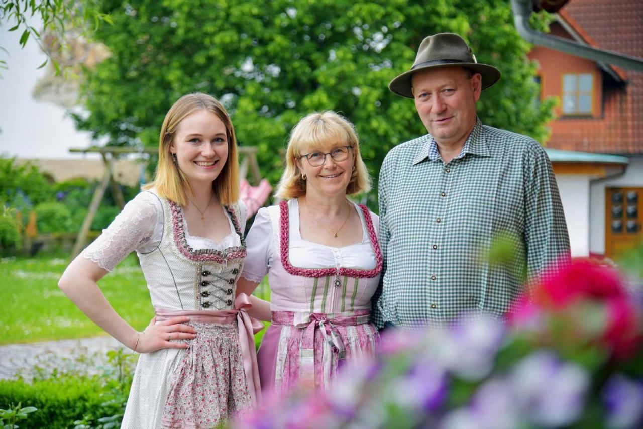 Landhotel Zur Pferdetraenke Schleid Kültér fotó