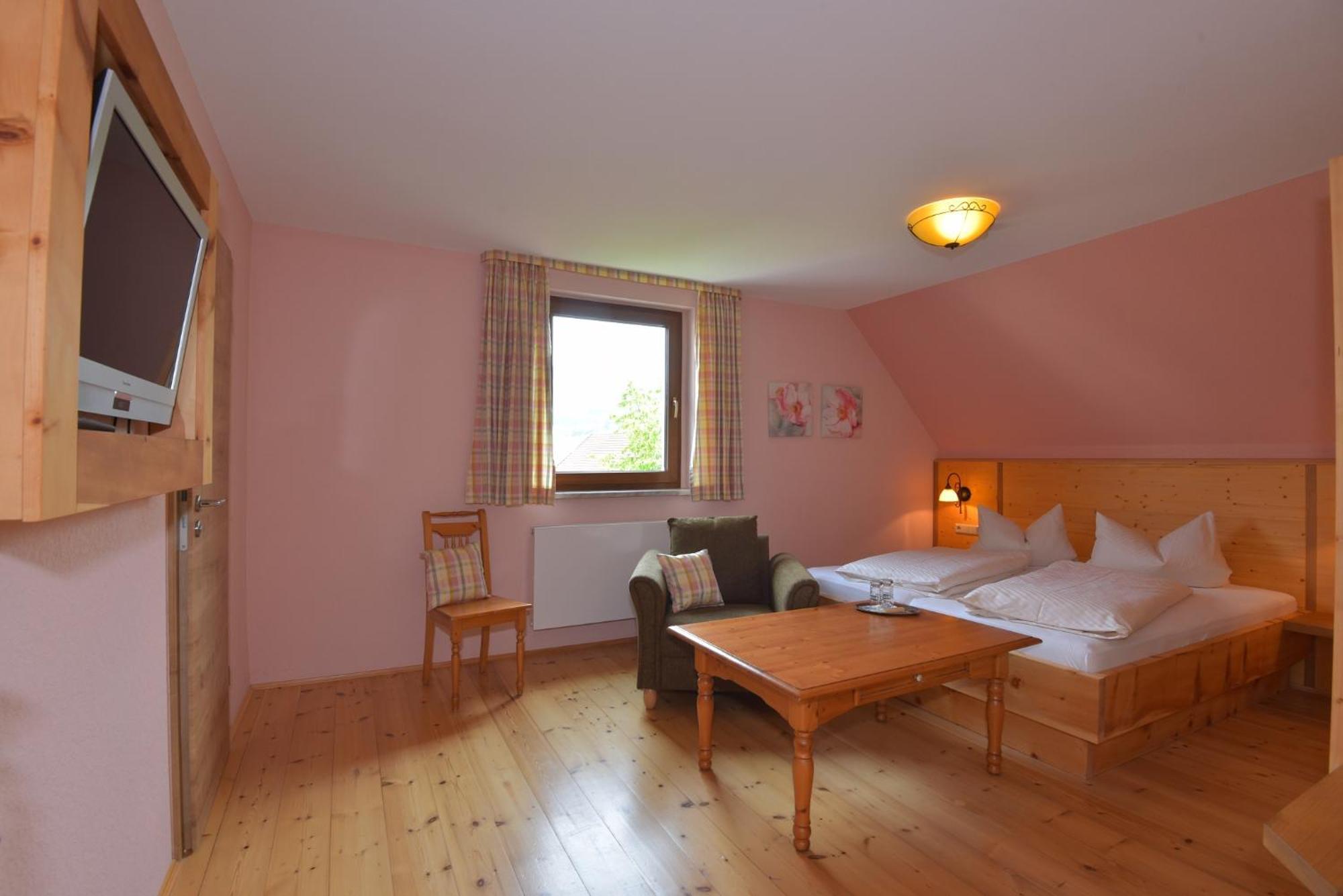 Landhotel Zur Pferdetraenke Schleid Kültér fotó